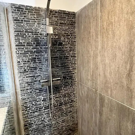 Magnifique Bergerie En Pierre Brando