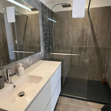 Magnifique Bergerie En Pierre * Brando